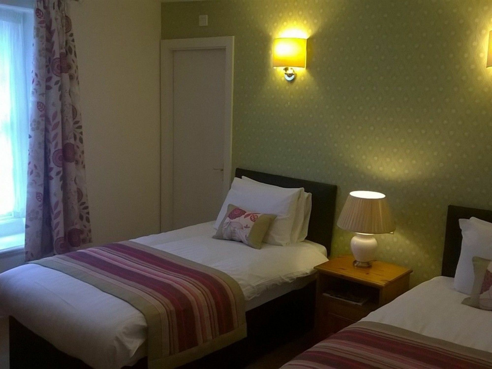 Black Lion Hotel Ричмонд Экстерьер фото